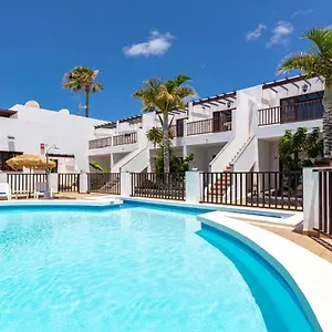 las-lilas.puertodelcarmen-hotels.org/